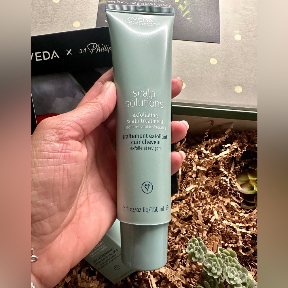 AVEDA Scalp Solution Overnight Serum, Exfoliating Scalp Treatment, Shower Cap.